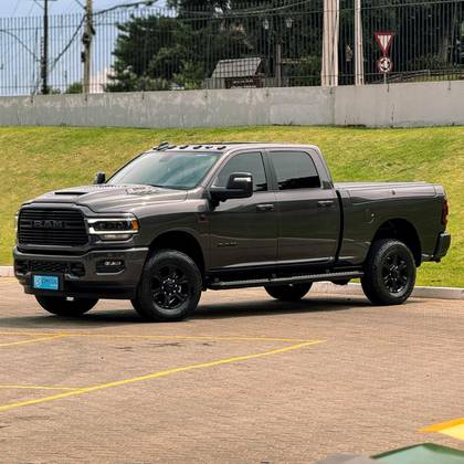 RAM 2500 6.7 I6 TURBO DIESEL LARAMIE NIGHT EDITION CD 4X4 AUTOMÁTICO